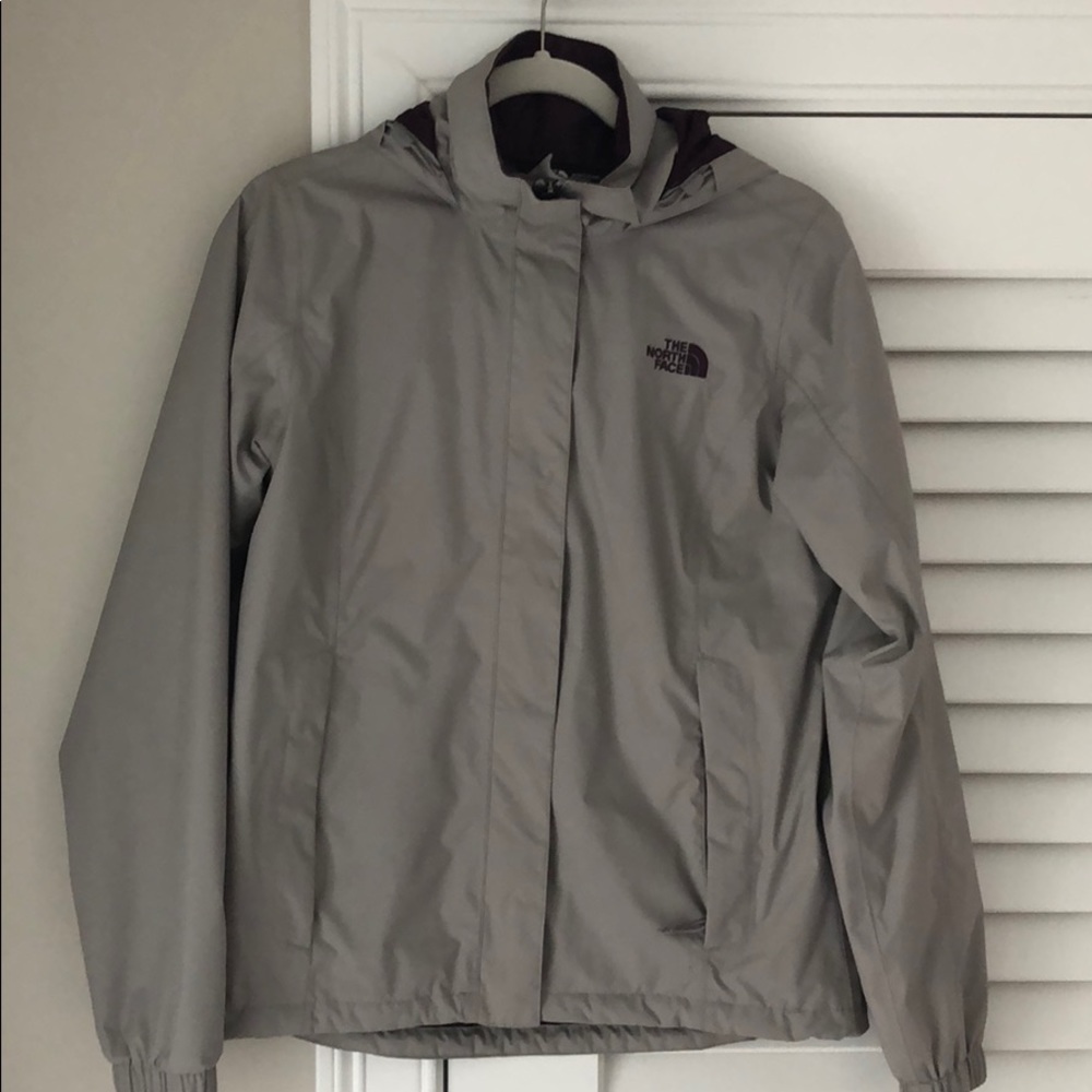 North Face Women’s Resolve Rain Jacket